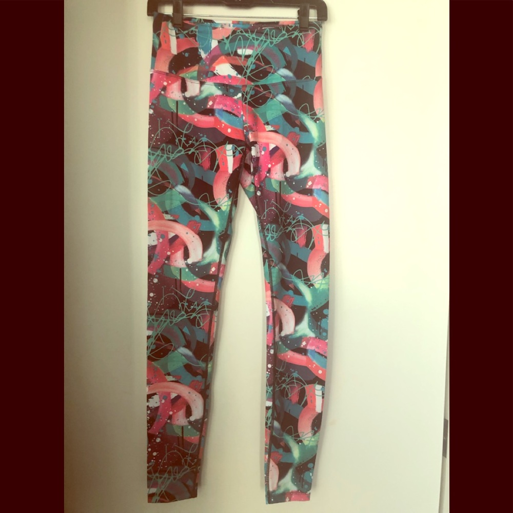 Athletic leggings . Ankle length